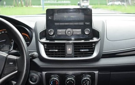 Toyota Yaris XP150 рестайлинг, 2023 год, 1 170 000 рублей, 17 фотография