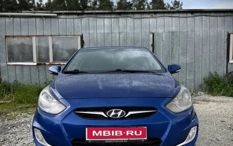 Hyundai Solaris II рестайлинг, 2012 год, 850 000 рублей, 1 фотография
