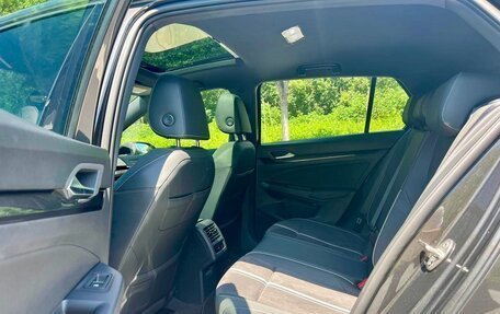 Volkswagen Golf VIII, 2023 год, 2 010 000 рублей, 15 фотография