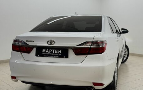 Toyota Camry, 2017 год, 2 589 000 рублей, 6 фотография