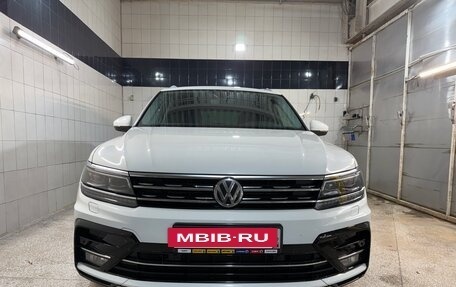 Volkswagen Tiguan II, 2020 год, 3 499 000 рублей, 2 фотография