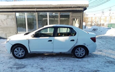 Renault Logan II, 2015 год, 290 000 рублей, 6 фотография