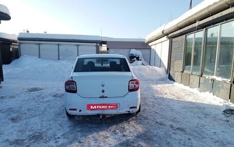 Renault Logan II, 2015 год, 290 000 рублей, 2 фотография