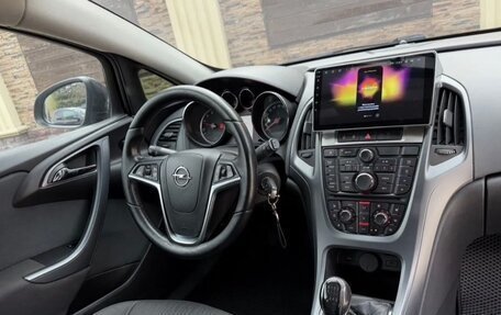 Opel Astra J, 2011 год, 1 080 000 рублей, 1 фотография