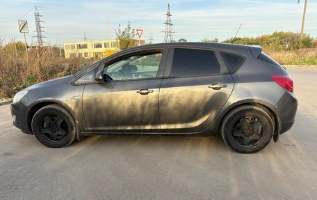 Opel Astra J, 2011 год, 7 фотография