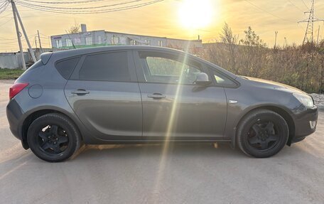 Opel Astra J, 2011 год, 3 фотография