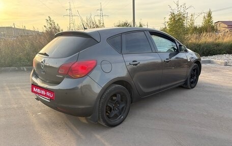 Opel Astra J, 2011 год, 4 фотография