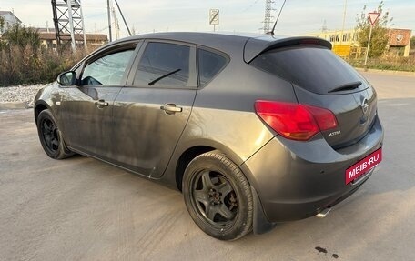 Opel Astra J, 2011 год, 6 фотография