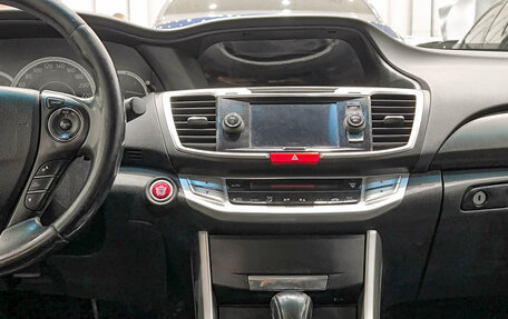 Honda Accord IX рестайлинг, 2013 год, 1 299 000 рублей, 19 фотография