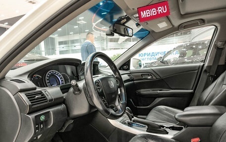 Honda Accord IX рестайлинг, 2013 год, 1 299 000 рублей, 20 фотография