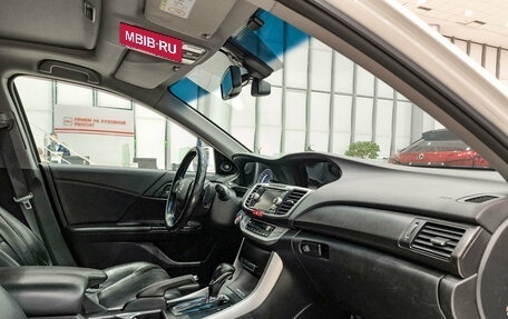 Honda Accord IX рестайлинг, 2013 год, 1 299 000 рублей, 15 фотография