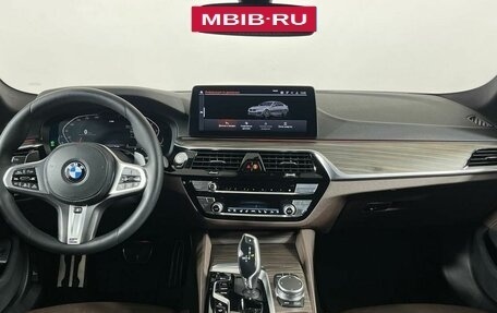 BMW 5 серия, 2021 год, 4 299 000 рублей, 15 фотография