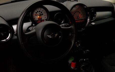 MINI Hatch, 2011 год, 890 000 рублей, 5 фотография