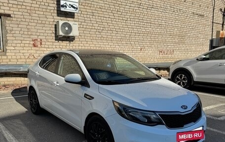 KIA Rio III рестайлинг, 2016 год, 880 000 рублей, 2 фотография