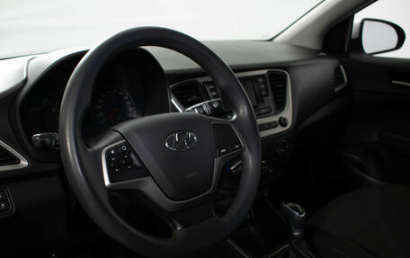 Hyundai Solaris II рестайлинг, 2018 год, 1 033 000 рублей, 9 фотография