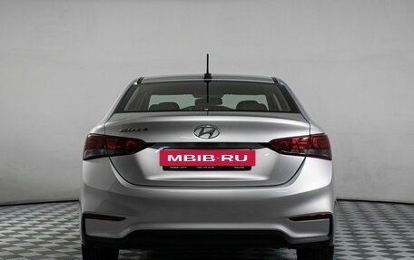 Hyundai Solaris II рестайлинг, 2018 год, 1 033 000 рублей, 6 фотография