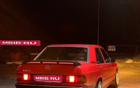 Mercedes-Benz 190 (W201), 1985 год, 800 000 рублей, 13 фотография