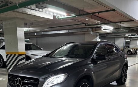 Mercedes-Benz GLA, 2019 год, 2 400 000 рублей, 2 фотография