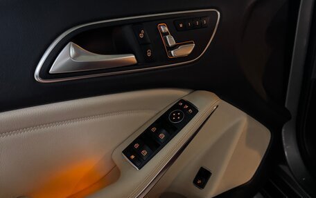 Mercedes-Benz GLA, 2019 год, 2 400 000 рублей, 10 фотография