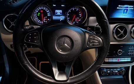 Mercedes-Benz GLA, 2019 год, 2 400 000 рублей, 11 фотография