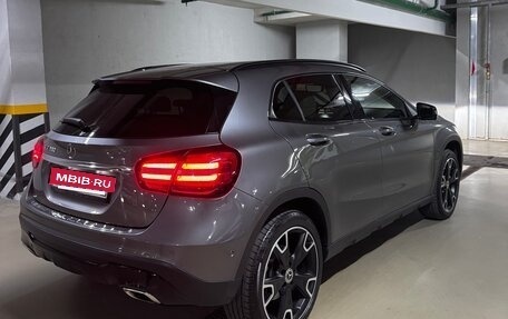 Mercedes-Benz GLA, 2019 год, 2 400 000 рублей, 7 фотография