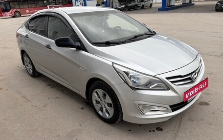 Hyundai Solaris II рестайлинг, 2015 год, 625 000 рублей, 5 фотография
