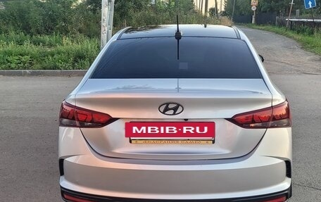 Hyundai Solaris II рестайлинг, 2021 год, 1 650 000 рублей, 4 фотография