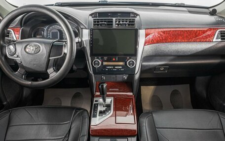 Toyota Camry, 2011 год, 1 599 000 рублей, 10 фотография