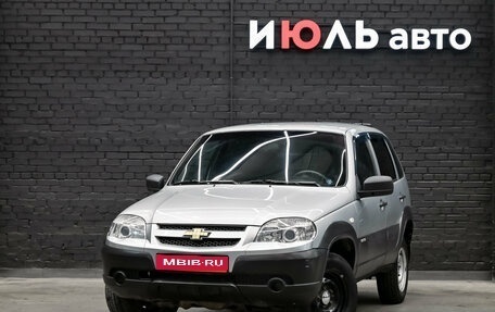Chevrolet Niva I рестайлинг, 2017 год, 775 000 рублей, 1 фотография