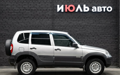 Chevrolet Niva I рестайлинг, 2017 год, 775 000 рублей, 9 фотография