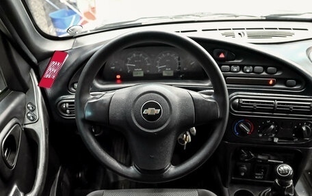 Chevrolet Niva I рестайлинг, 2017 год, 775 000 рублей, 12 фотография