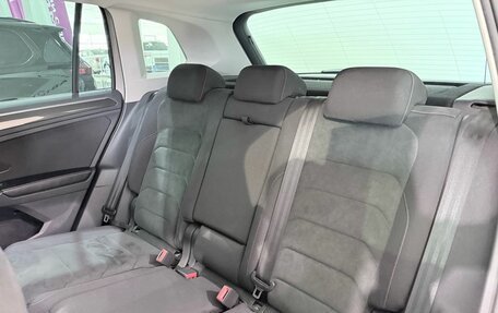 Volkswagen Tiguan II, 2018 год, 2 590 000 рублей, 14 фотография