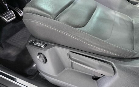 Volkswagen Tiguan II, 2018 год, 2 590 000 рублей, 20 фотография