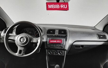 Volkswagen Polo VI (EU Market), 2013 год, 815 000 рублей, 17 фотография