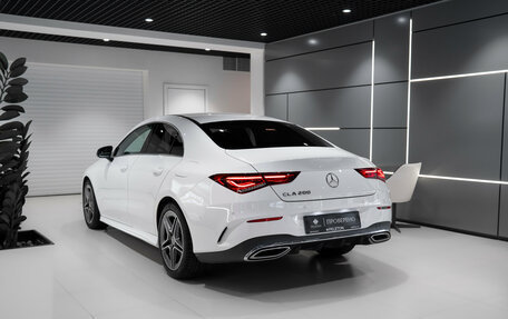 Mercedes-Benz CLA, 2022 год, 3 630 000 рублей, 4 фотография