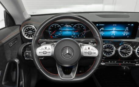 Mercedes-Benz CLA, 2022 год, 3 630 000 рублей, 13 фотография