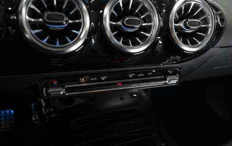 Mercedes-Benz CLA, 2022 год, 3 630 000 рублей, 19 фотография