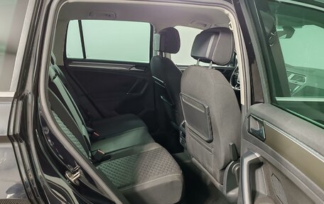 Volkswagen Tiguan II, 2018 год, 2 149 000 рублей, 17 фотография