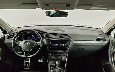 Volkswagen Tiguan II, 2018 год, 2 149 000 рублей, 19 фотография