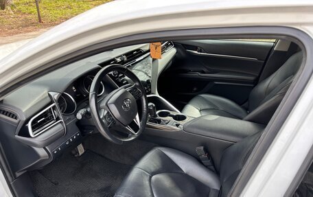 Toyota Camry, 2020 год, 2 790 000 рублей, 8 фотография