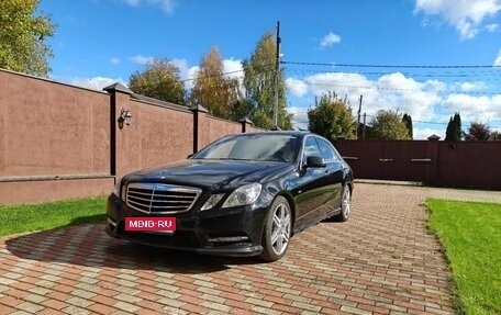 Mercedes-Benz E-Класс, 2011 год, 1 790 000 рублей, 1 фотография