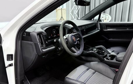 Porsche Cayenne III, 2024 год, 14 494 000 рублей, 10 фотография