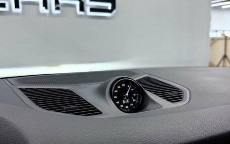 Porsche Cayenne III, 2024 год, 14 494 000 рублей, 13 фотография