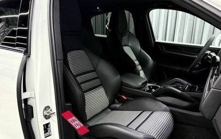 Porsche Cayenne III, 2024 год, 14 494 000 рублей, 15 фотография