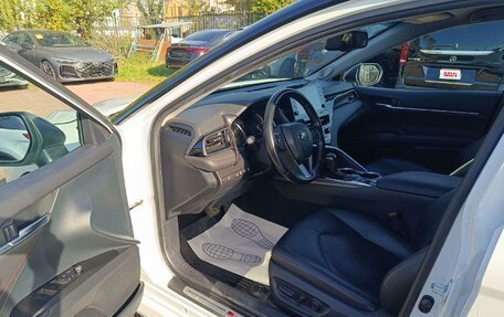 Toyota Camry, 2022 год, 3 560 000 рублей, 8 фотография