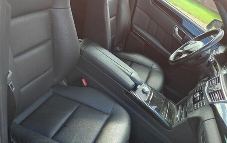 Mercedes-Benz E-Класс, 2011 год, 1 790 000 рублей, 7 фотография