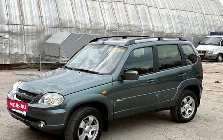 Chevrolet Niva I рестайлинг, 2010 год, 529 000 рублей, 4 фотография