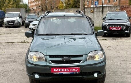 Chevrolet Niva I рестайлинг, 2010 год, 529 000 рублей, 2 фотография