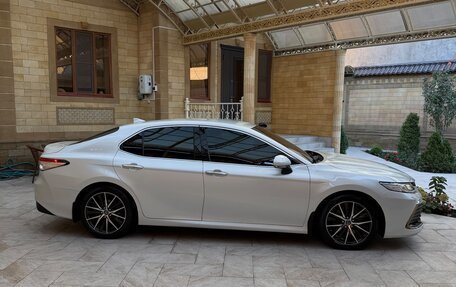 Toyota Camry, 2019 год, 2 800 000 рублей, 3 фотография