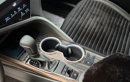 Toyota Camry, 2019 год, 2 800 000 рублей, 16 фотография